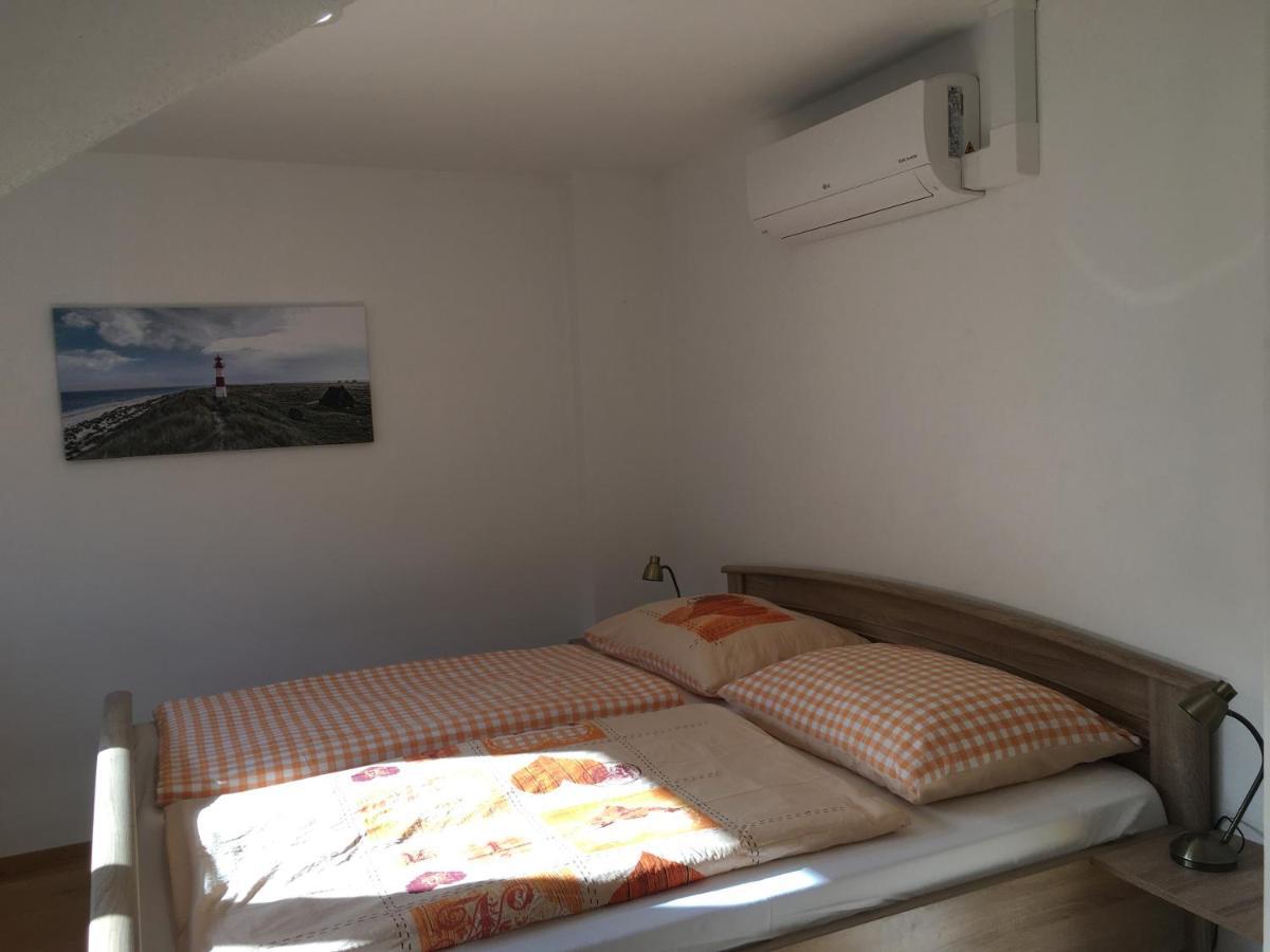 Sebastian Apartments Тршебонь Экстерьер фото