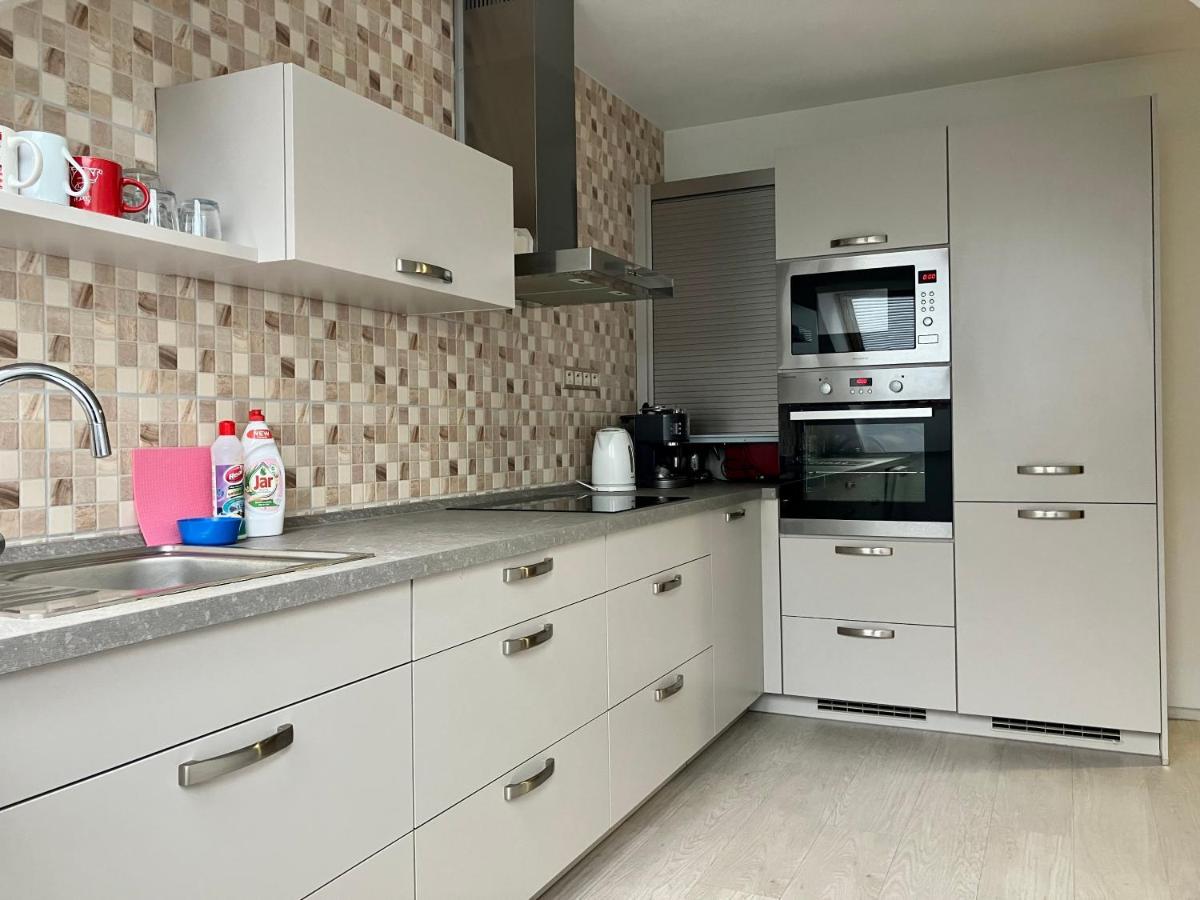 Sebastian Apartments Тршебонь Экстерьер фото